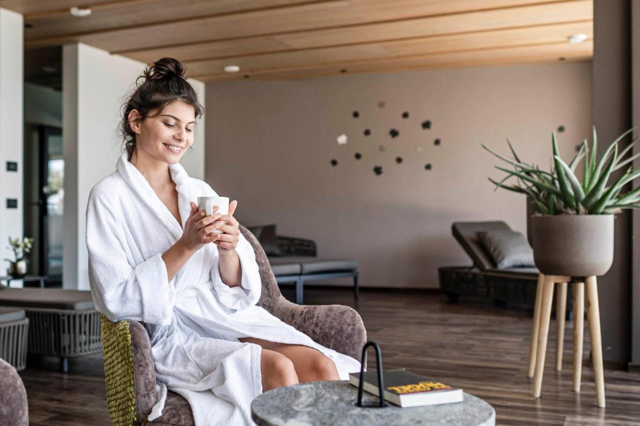 Vinea - Suites Тіроло Екстер'єр фото